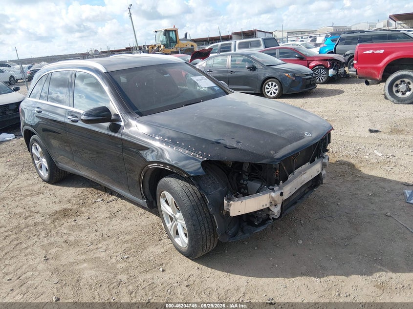 2017 MERCEDES-BENZ GLC 300