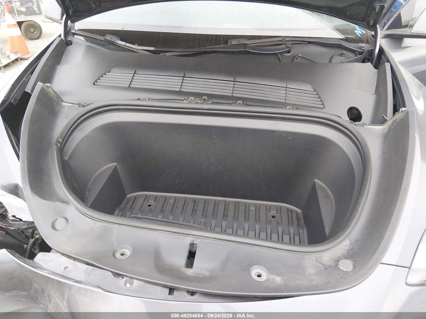 TESLA MODEL Y - zdjęcie 10