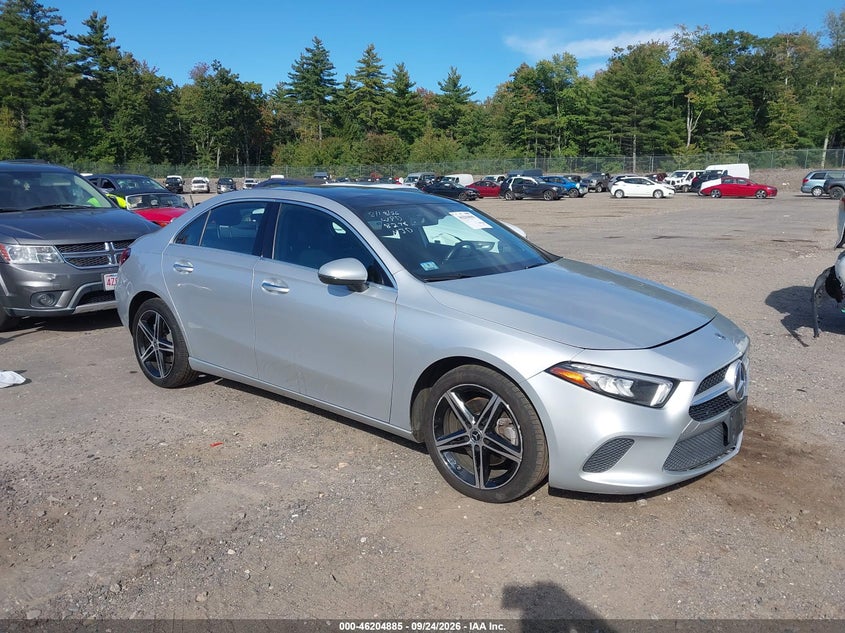 Vin: w1k3g4fb4mj288278, lot: 46704797, mercedes-benz a 220 4matic 2021 img_1