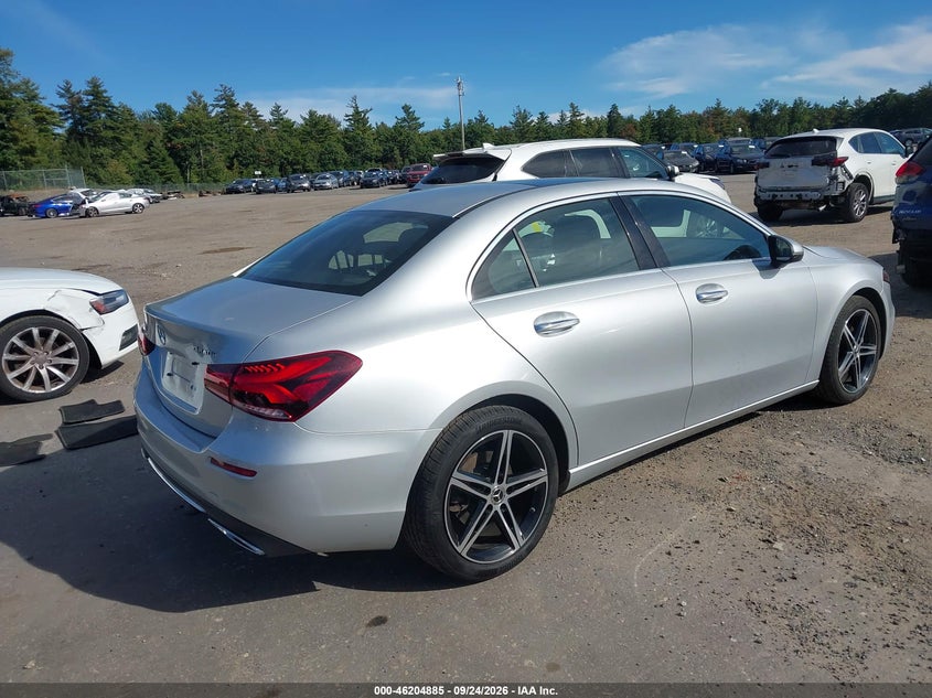Vin: w1k3g4fb4mj288278, lot: 46704797, mercedes-benz a 220 4matic 20214