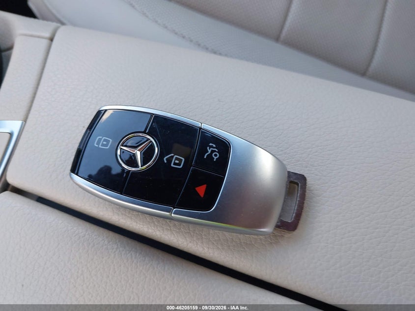 MERCEDES-BENZ E 400 - zdjęcie 11