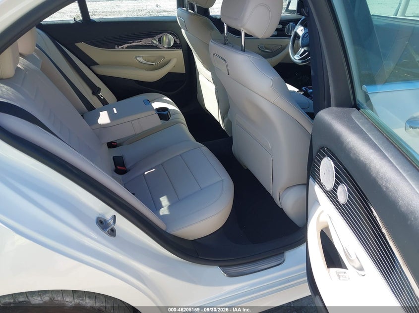 MERCEDES-BENZ E 400 - zdjęcie 8