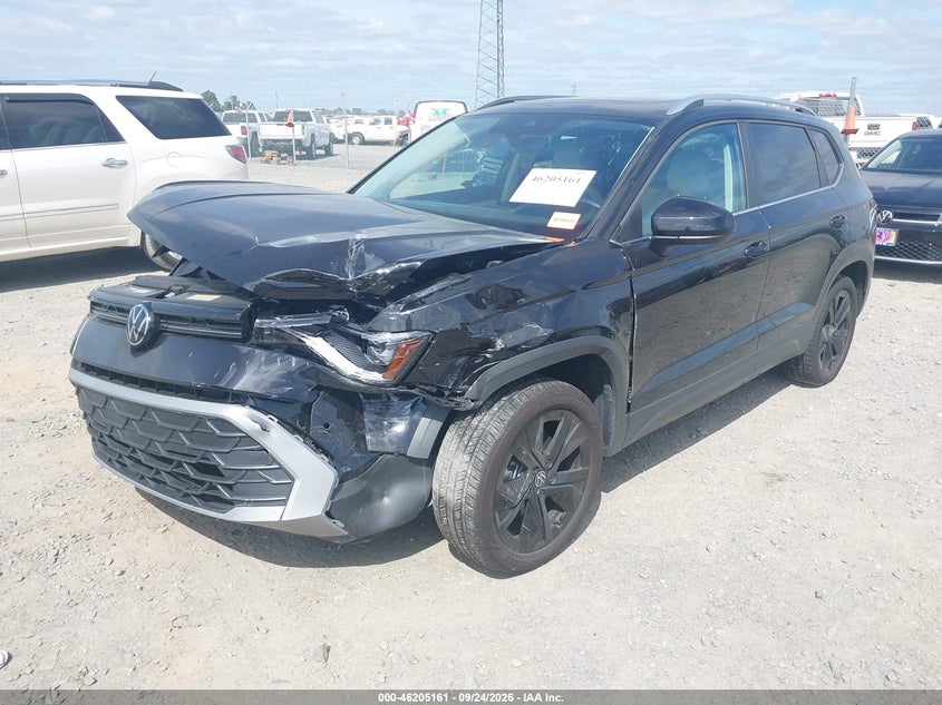 Vin: 3vvec7b21tm055810, lot: 46705073, volkswagen taos se 20262