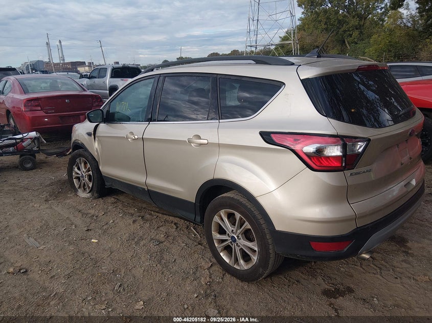 Vin: 1fmcu0gdxjub40315, lot: 46705094, ford escape se 20183
