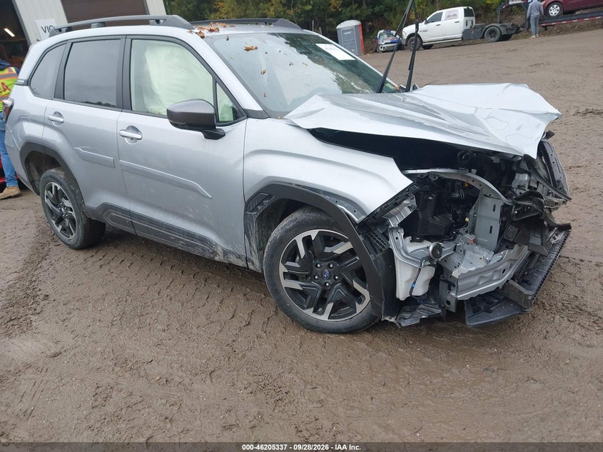 2025 SUBARU FORESTER LIMITED