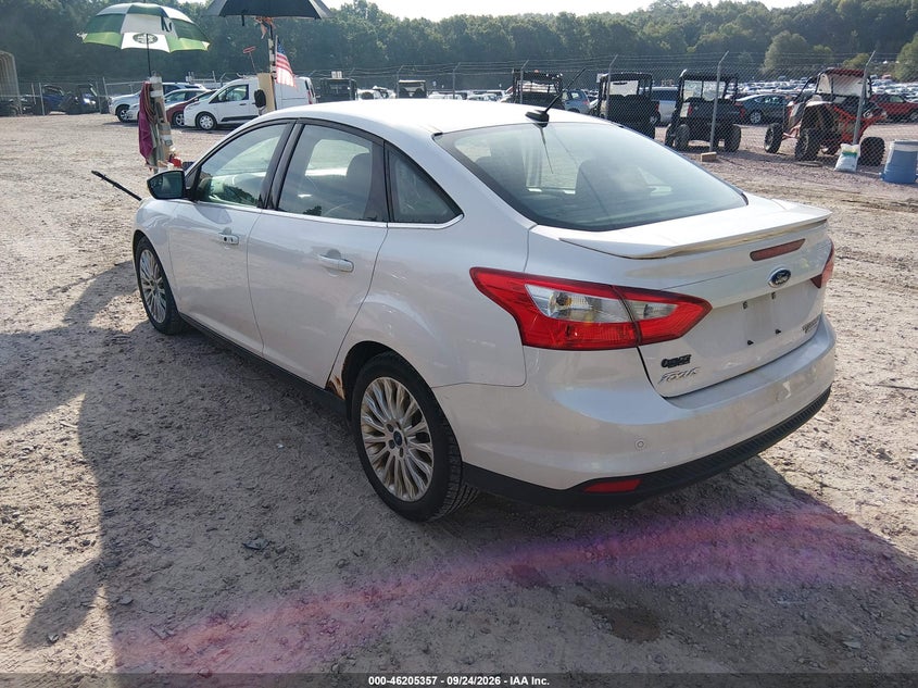 Vin: 1fahp3j29cl480256, lot: 46705270, ford focus titanium 20123