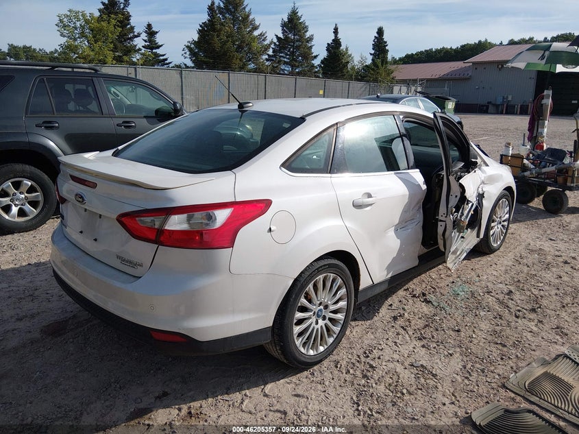 Vin: 1fahp3j29cl480256, lot: 46705270, ford focus titanium 20124