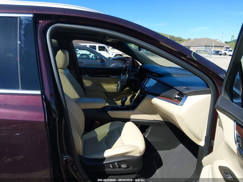 CADILLAC XT5 - zdjęcie 5