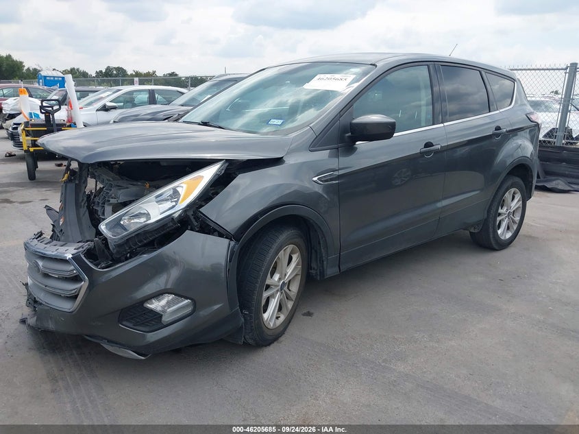 Vin: 1fmcu0gd7hud10642, lot: 46705597, ford escape se 20172