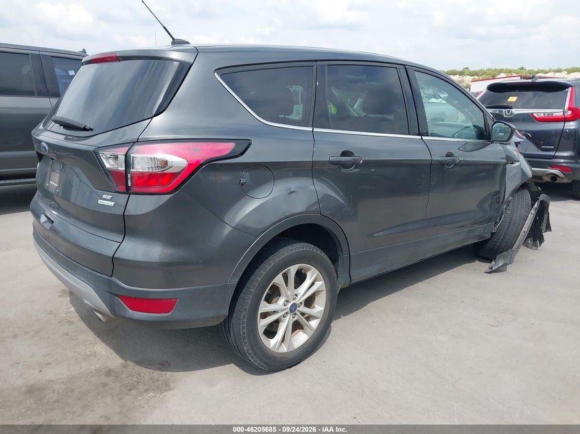 Vin: 1fmcu0gd7hud10642, lot: 46705597, ford escape se 20174