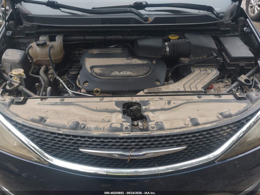 CHRYSLER PACIFICA 2018 VIN 2C4RC1FG9JR128334