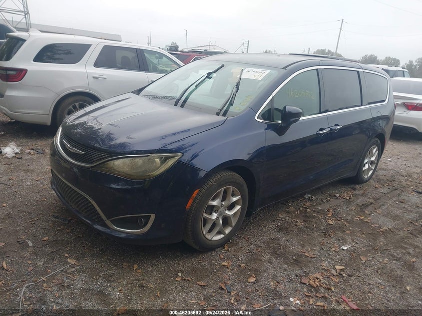 Vin: 2c4rc1fg9jr123834, lot: 46705604, chrysler pacifica touring plus 20182