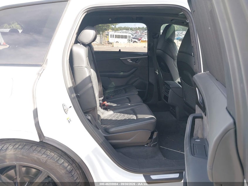 AUDI SQ7 - zdjęcie 8