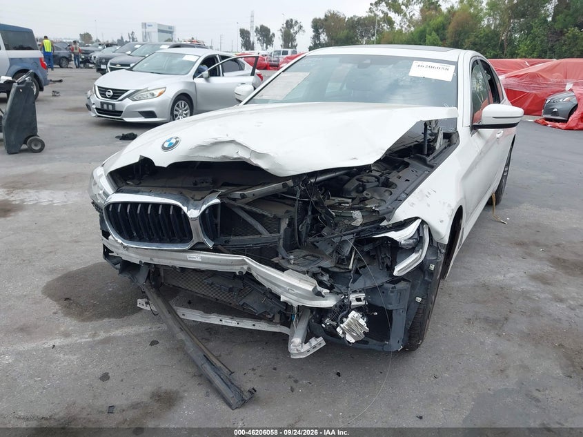 2021 BMW 530I auction photo 6