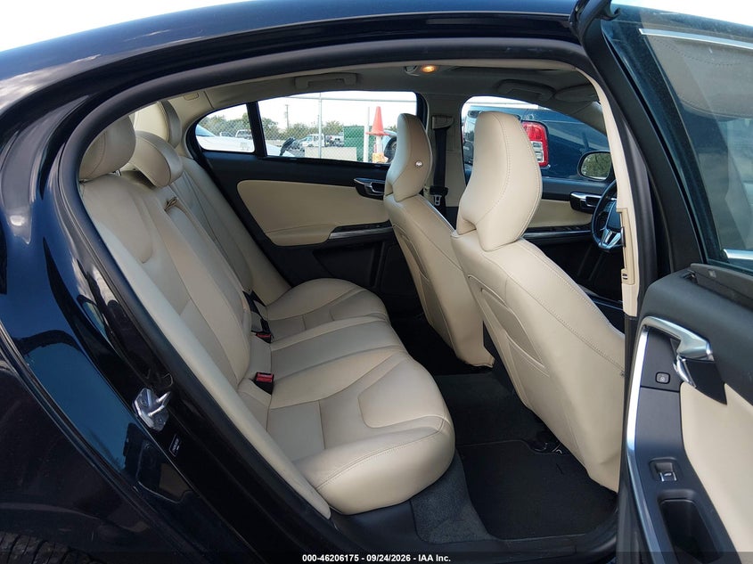 VOLVO S60 INSCRIPTION 2018 VIN LYV402HK2JB172361