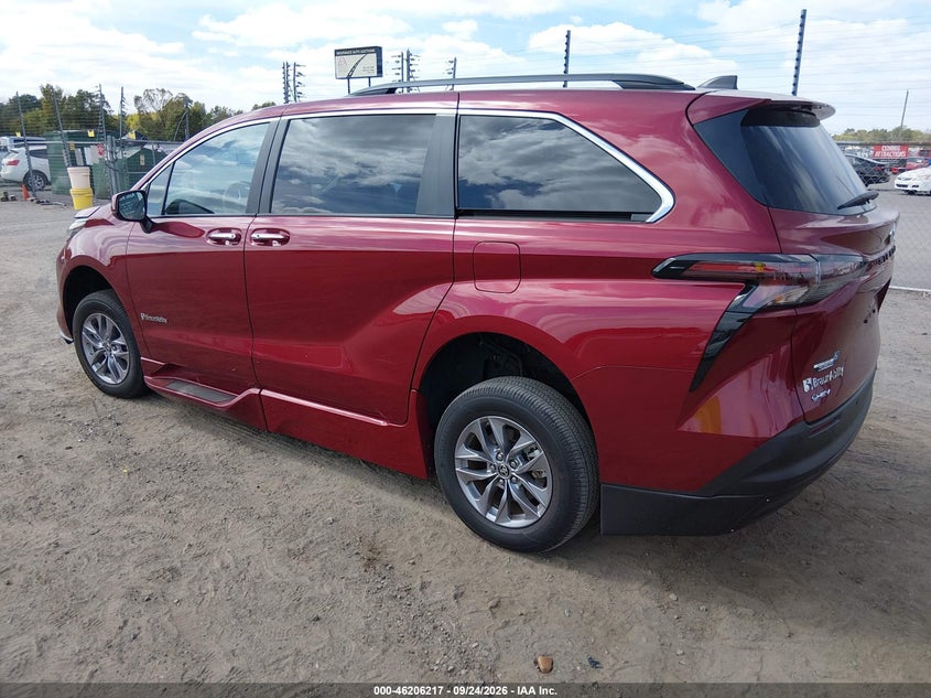 Vin: 5tdjrkec0ss242733, lot: 46706129, toyota sienna xle 20253