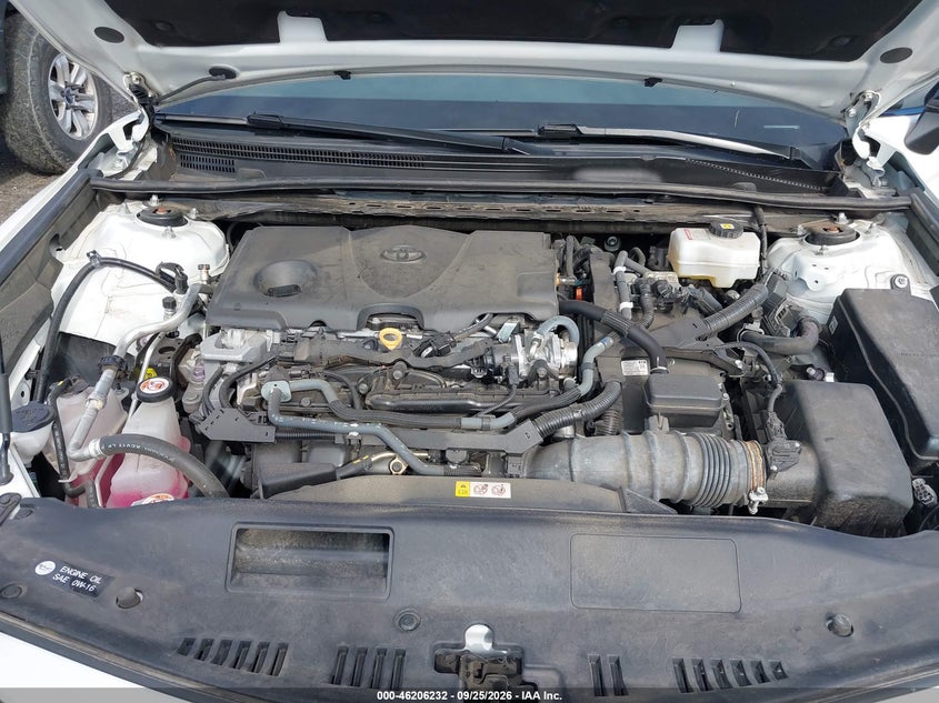 TOYOTA CAMRY HYBRID - zdjęcie 10