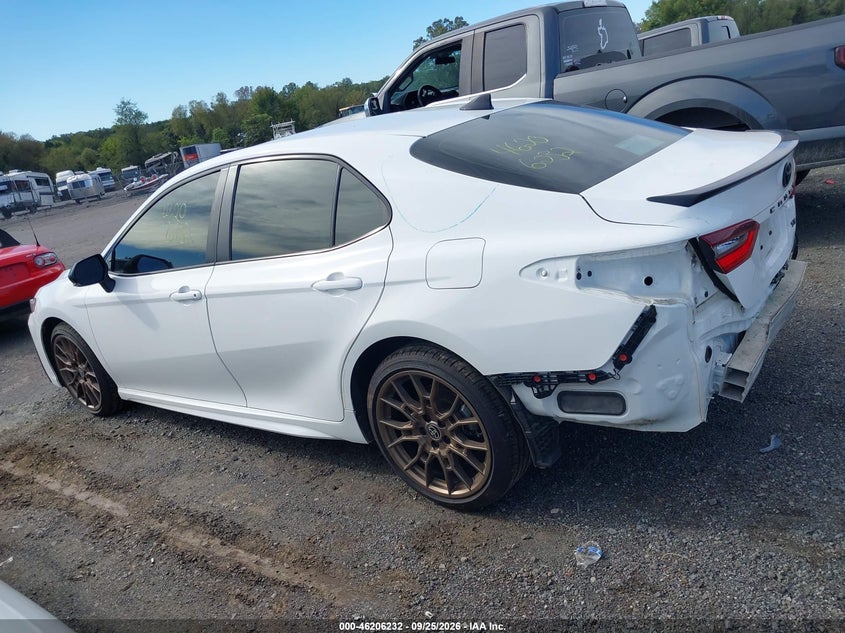TOYOTA CAMRY HYBRID - zdjęcie 15