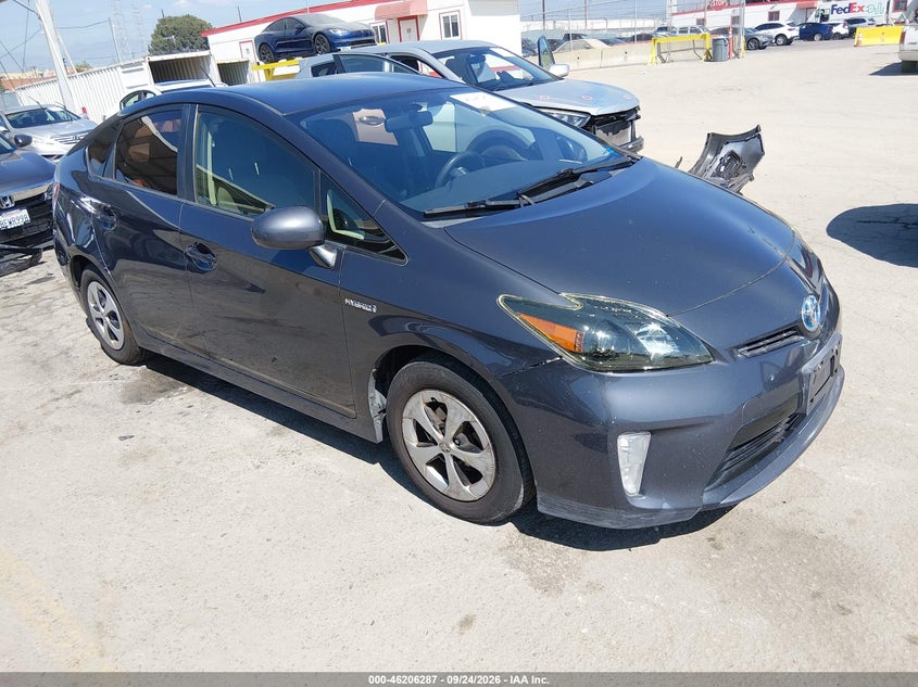 Vin: jtdkn3du1e1745592, lot: 46706199, toyota prius three 2014 img_1