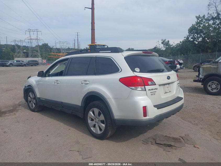 2011 SUBARU OUTBACK auction photo 3