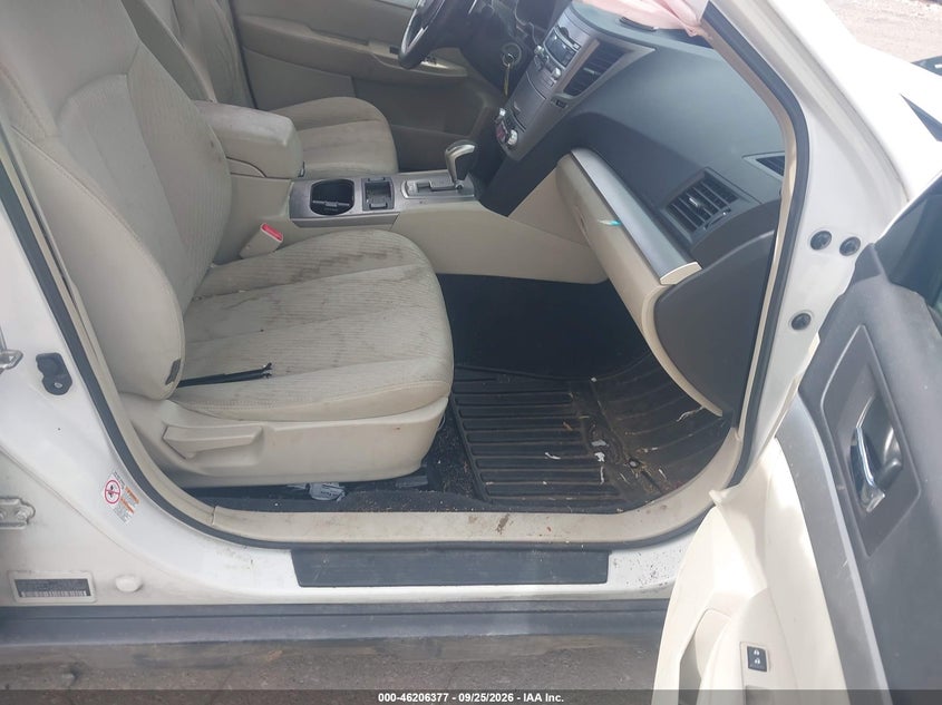 2011 SUBARU OUTBACK auction photo 5