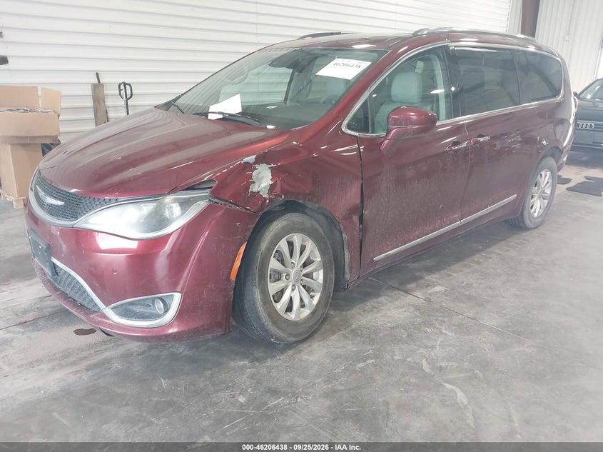 Vin: 2c4rc1eg8jr112840, lot: 46706350, chrysler pacifica touring l plus 20182
