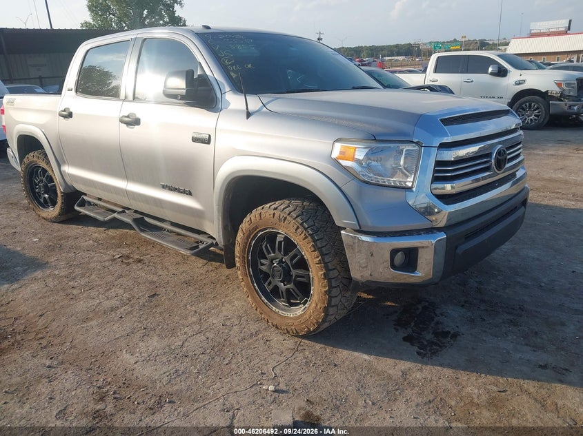 Vin: 5tfdw5f17hx615855, lot: 46706404, toyota tundra sr5 5.7l v8 2017 img_1