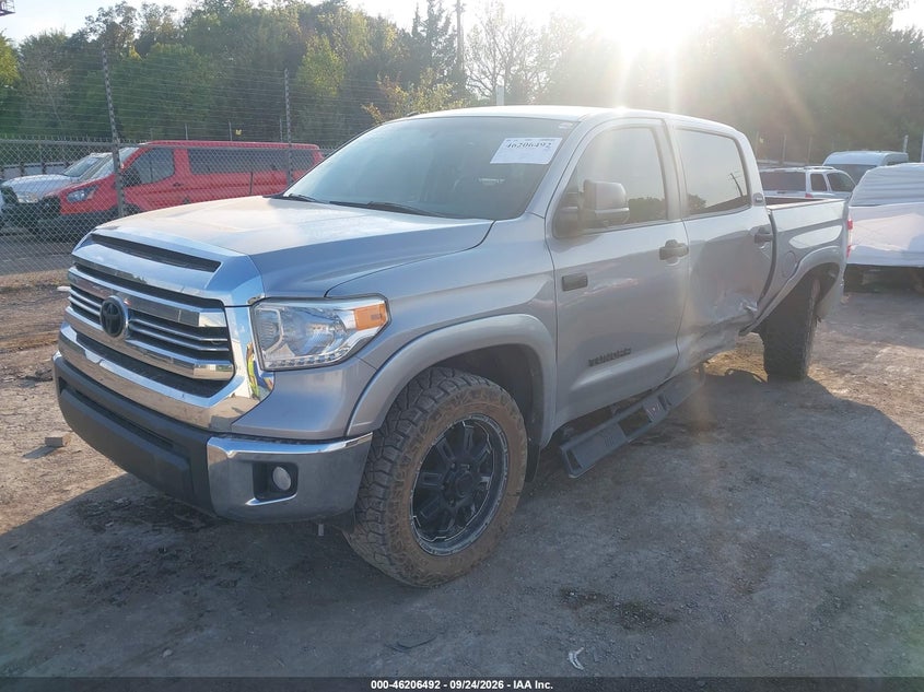 Vin: 5tfdw5f17hx615855, lot: 46706404, toyota tundra sr5 5.7l v8 20172