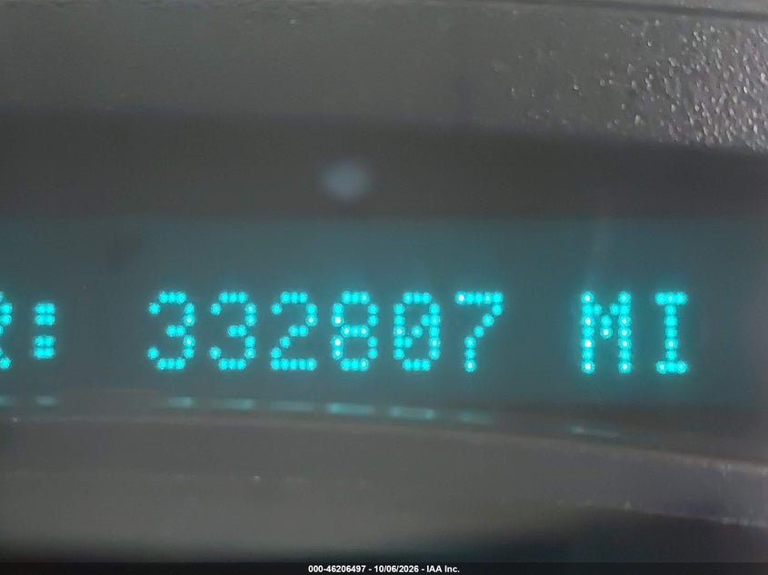 CHEVROLET SUBURBAN 1500 2003 VIN 3GNEC16Z53G333374