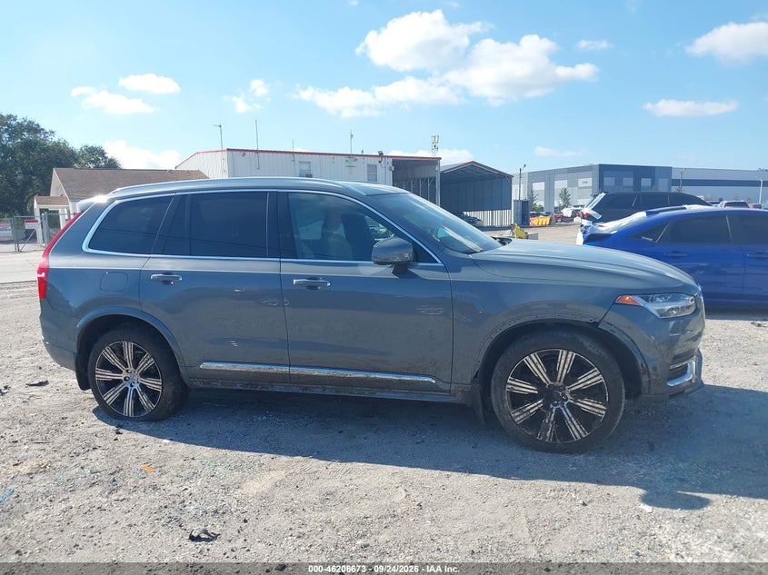 VOLVO XC90 - zdjęcie 13