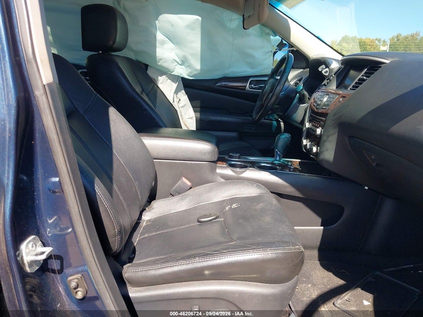 2013 NISSAN PATHFINDER PLATINUM · Фото 5