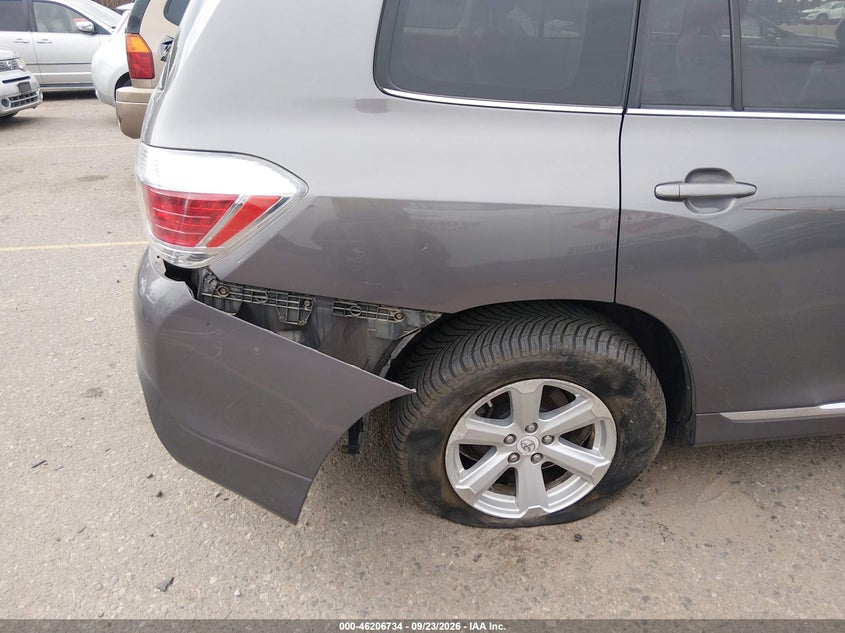 TOYOTA HIGHLANDER HYBRID 2013 VIN JTEBC3EH8D2015268