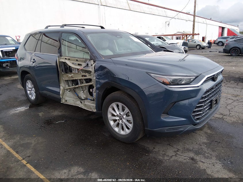 Vin: 5tdacab5xrs022477, lot: 46706654, toyota grand highlander hybrid xle 2024 img_1