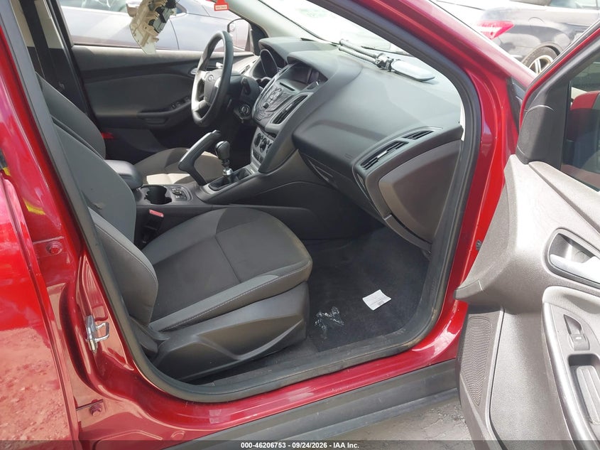 FORD FOCUS 2013 VIN 1FADP3K22DL124049