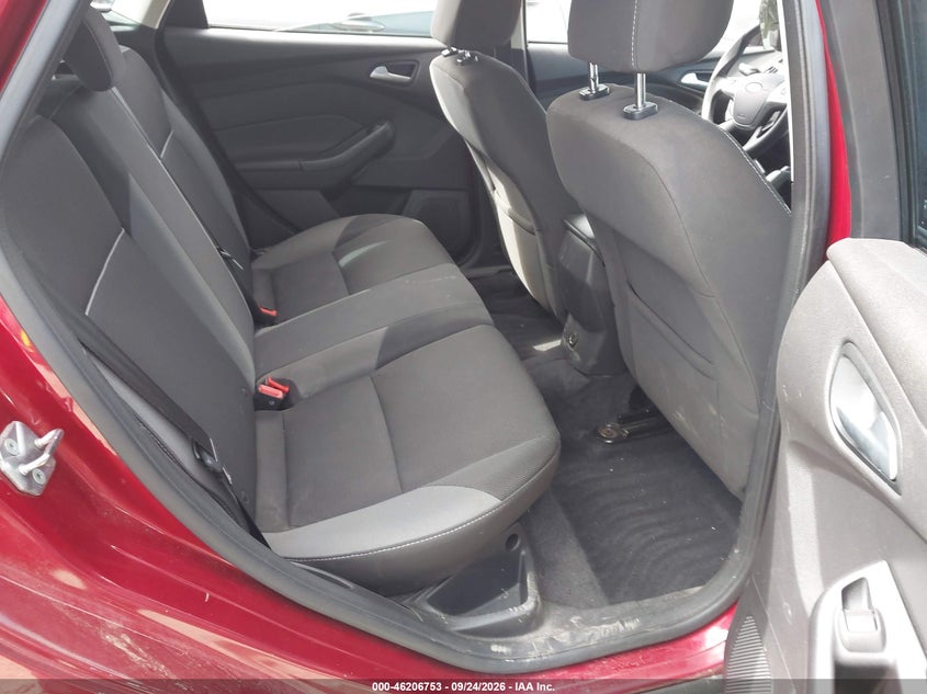 FORD FOCUS 2013 VIN 1FADP3K22DL124049