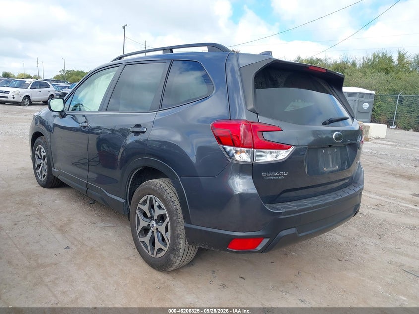 Vin: jf2skajc7lh590206, lot: 46706737, subaru forester premium 20203