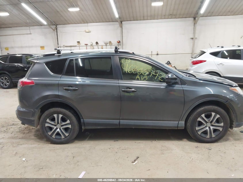 TOYOTA RAV4 - zdjęcie 13