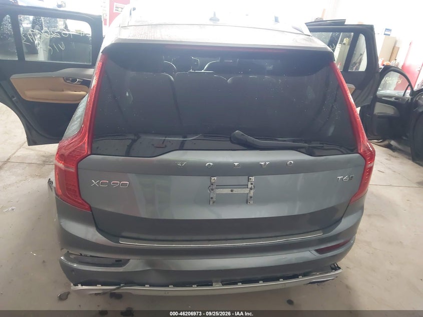 VOLVO XC90 - zdjęcie 17