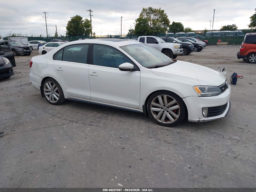 2013 VOLKSWAGEN GLI AUTOBAHN