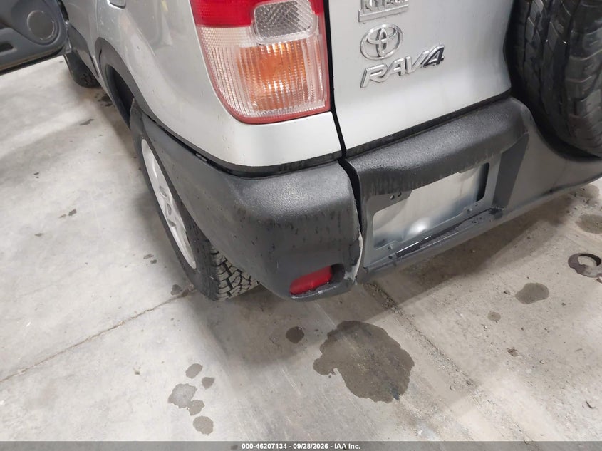 2001 TOYOTA RAV4 auction photo 6