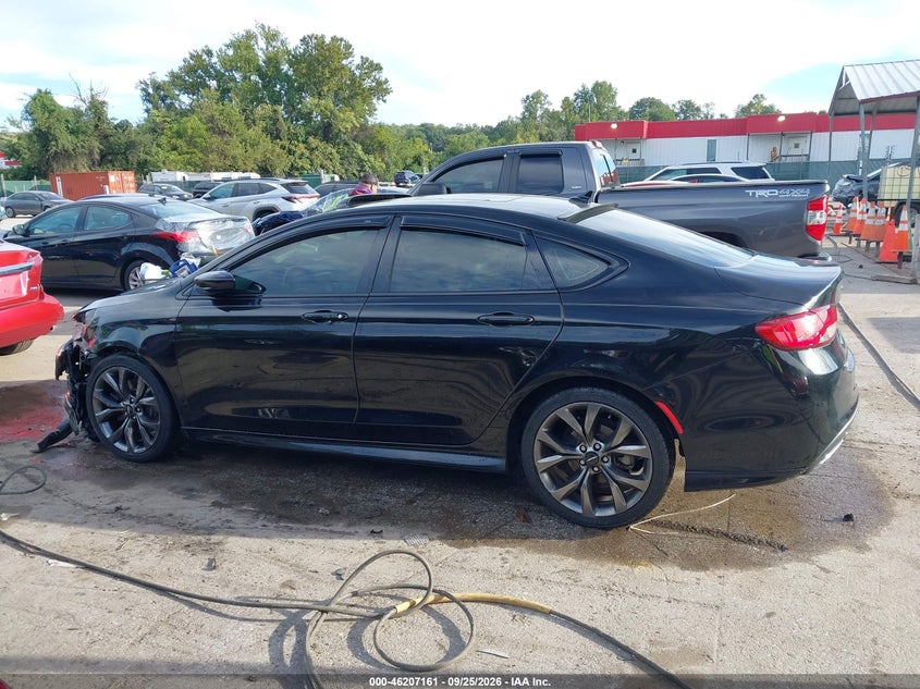 2016 CHRYSLER 200 S · Фото 15