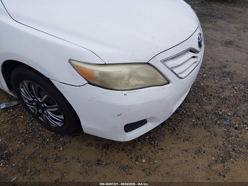 Фото 6 - TOYOTA CAMRY