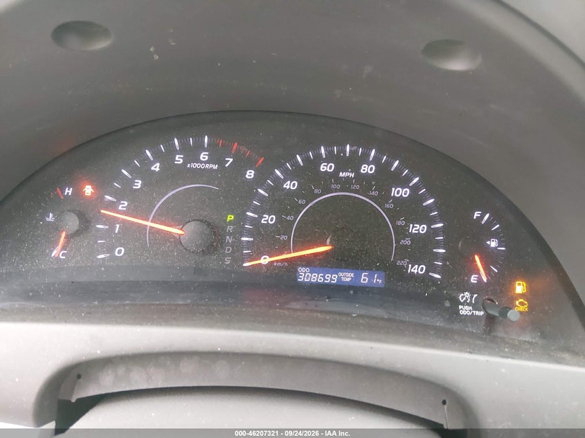 Фото 7 - TOYOTA CAMRY