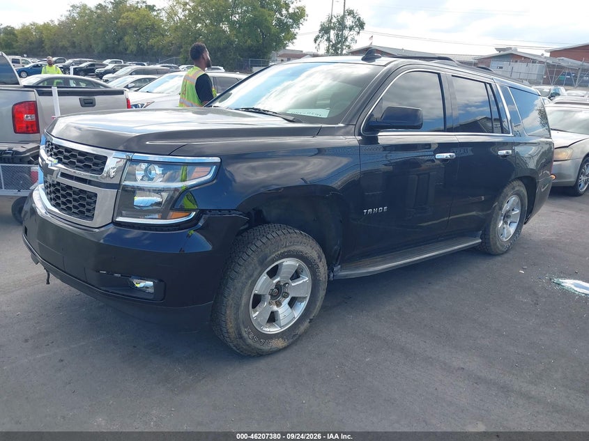 2018 Chevrolet Tahoe Lt, Удар спереди, IAAI, VIN 1GNSKBKC8JR132353 — фото 2