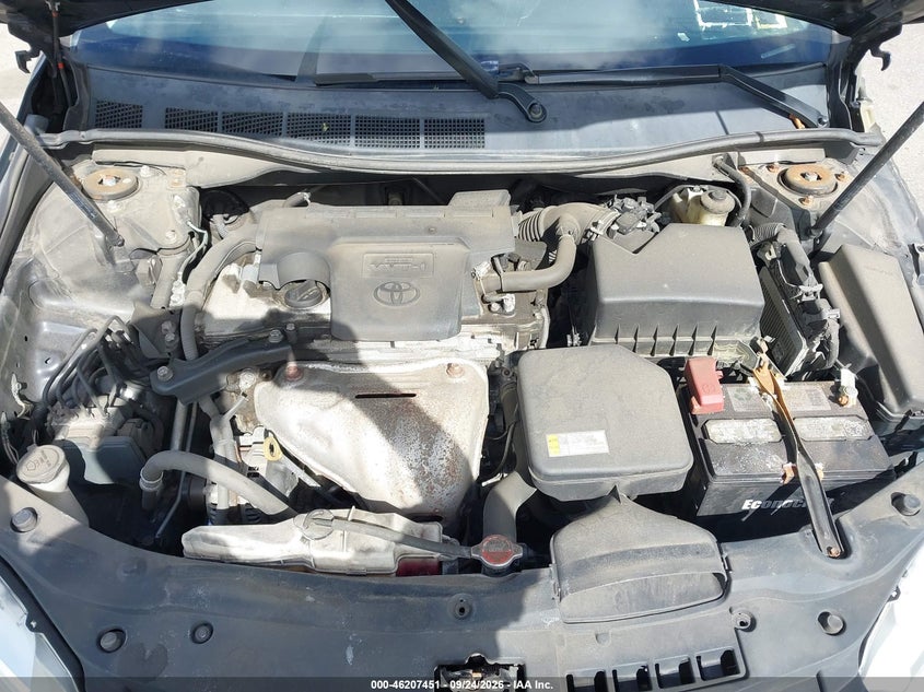 TOYOTA CAMRY - zdjęcie 10
