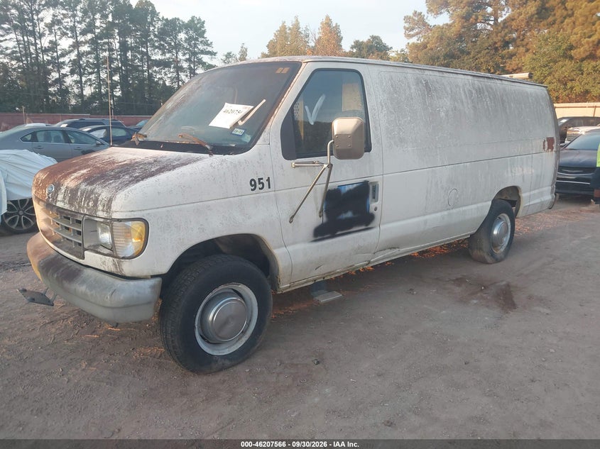 1996 Ford Econoline E250 Super Duty Van, Normal Wear & Tear, IAAI, VIN 1FTFS24H6THB03106 — photo 2