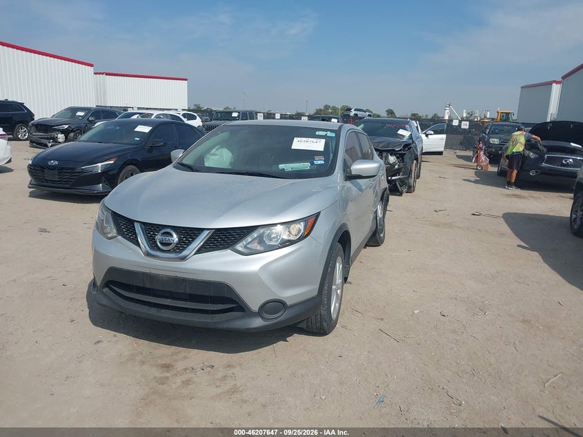 Фото 2 - NISSAN ROGUE SPORT