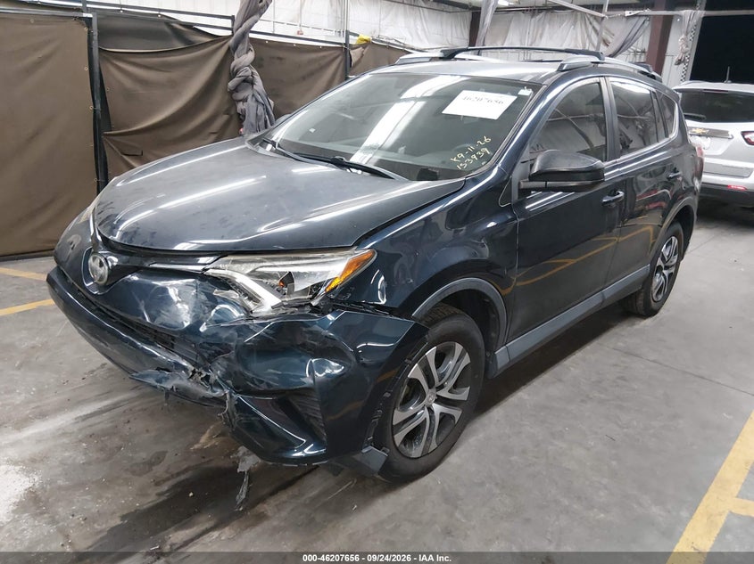 Vin: jtmbfrev6hj153939, lot: 46707568, toyota rav4 le 20172