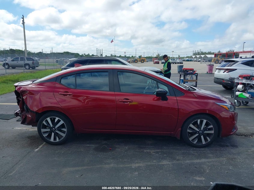 2021 NISSAN VERSA SR XTRONIC CVT · Photo 14