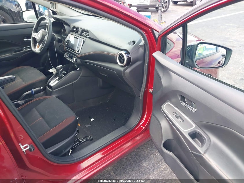 2021 NISSAN VERSA SR XTRONIC CVT · Photo 5